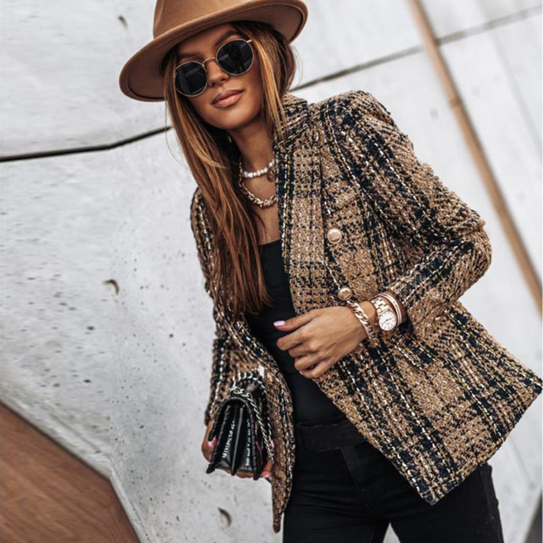 Sela - elegant checked blazer with button fastening and pockets for women