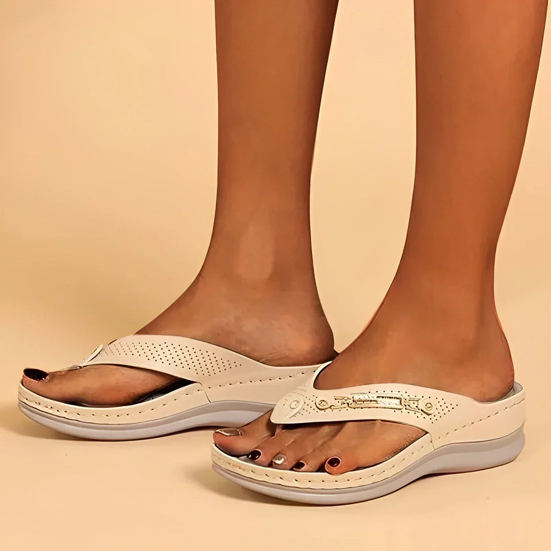 Hatty - softly padded flip-flop sandals