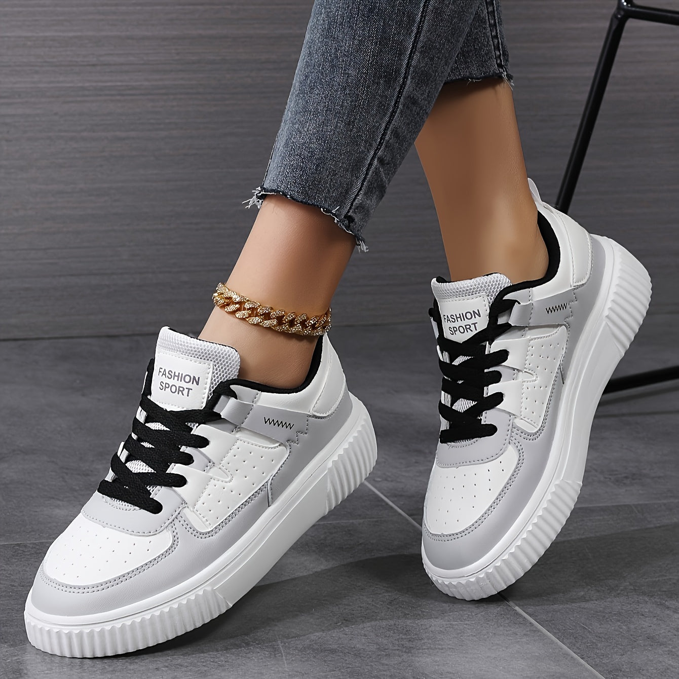 Stylish Colorblock Mesh Sneakers for Women | Ideal for Everyday Wear