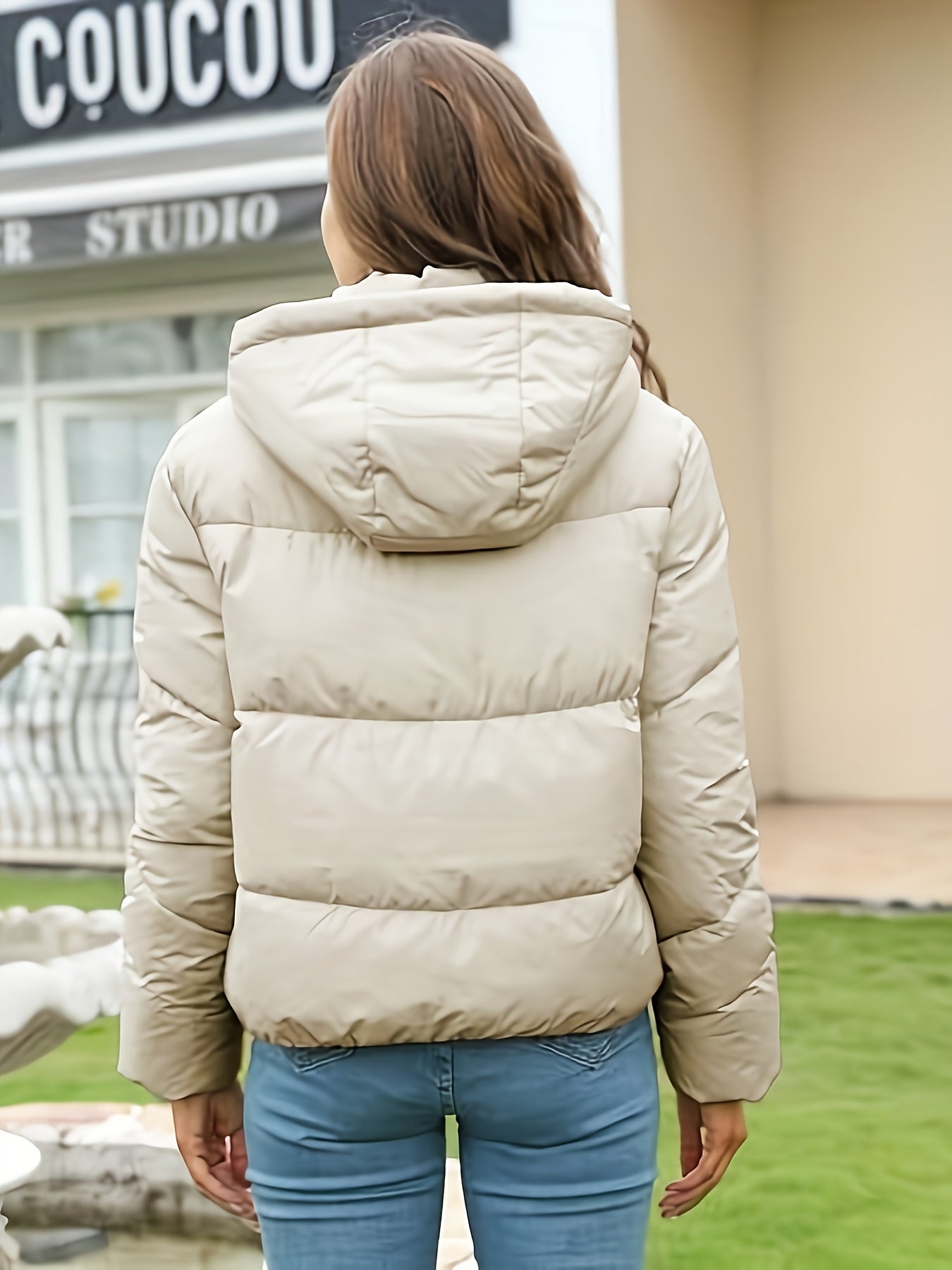 Elegant Warm Short Puffer Winter Jacket for Women | Ideal for Winter