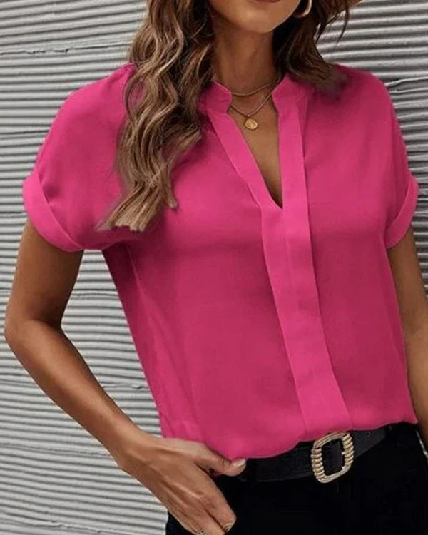 Kayleigh | short-sleeved blouse with v-neck