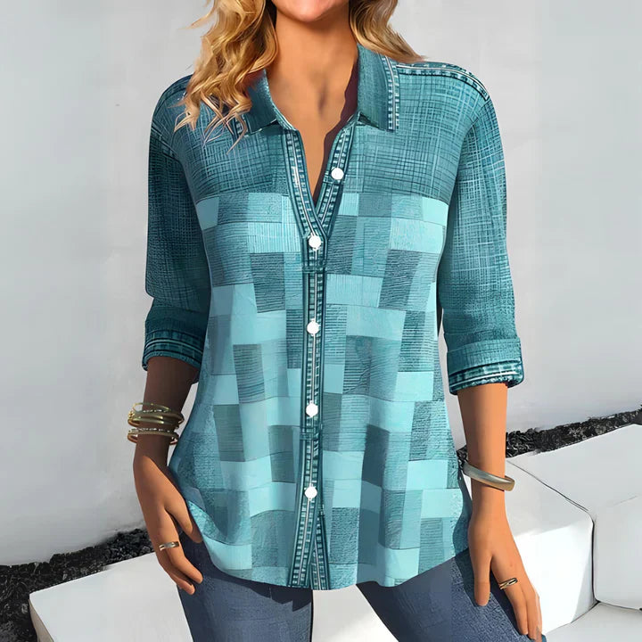 Casual long-sleeved shirt with collar in a fashionable fit