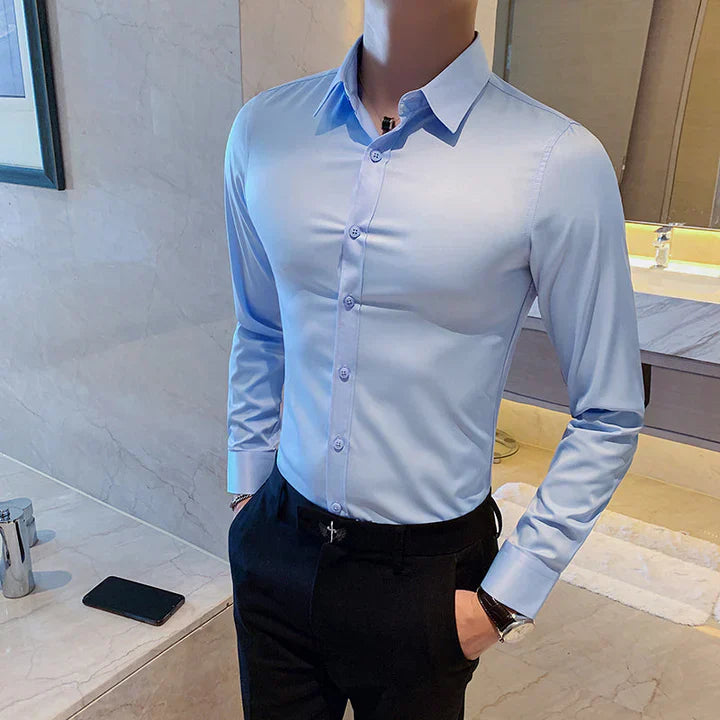 Elegant men's business shirt with slim fit and Kent collar