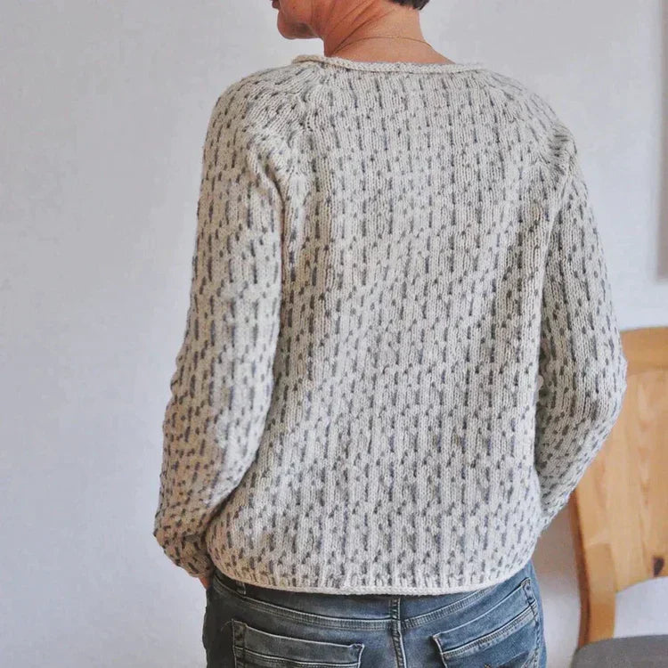 Olyvia - elegant gray sweater with boat neckline