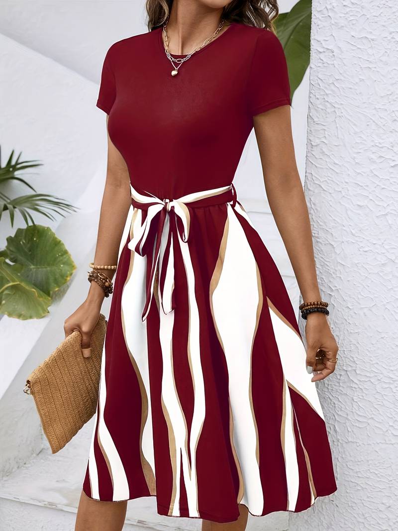 Olivia – short sleeve dress with striped print for spring and summer