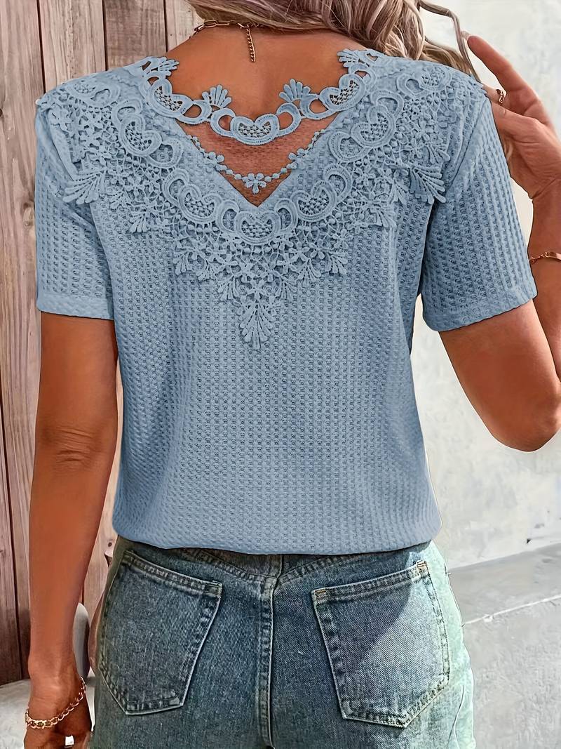 Amelia – contrast lace t-shirt with crew neck