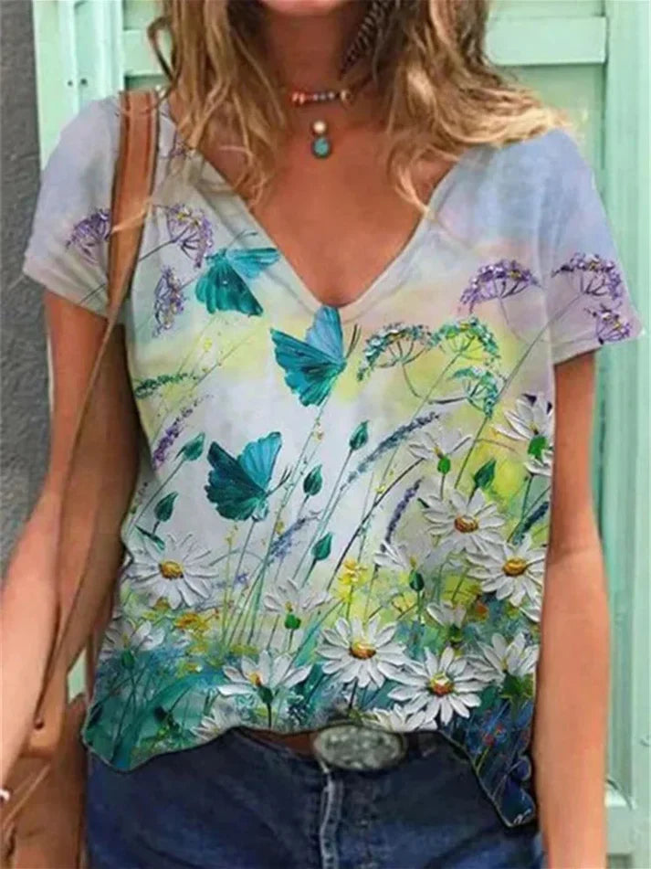 T-shirt with v-neck painting floral art