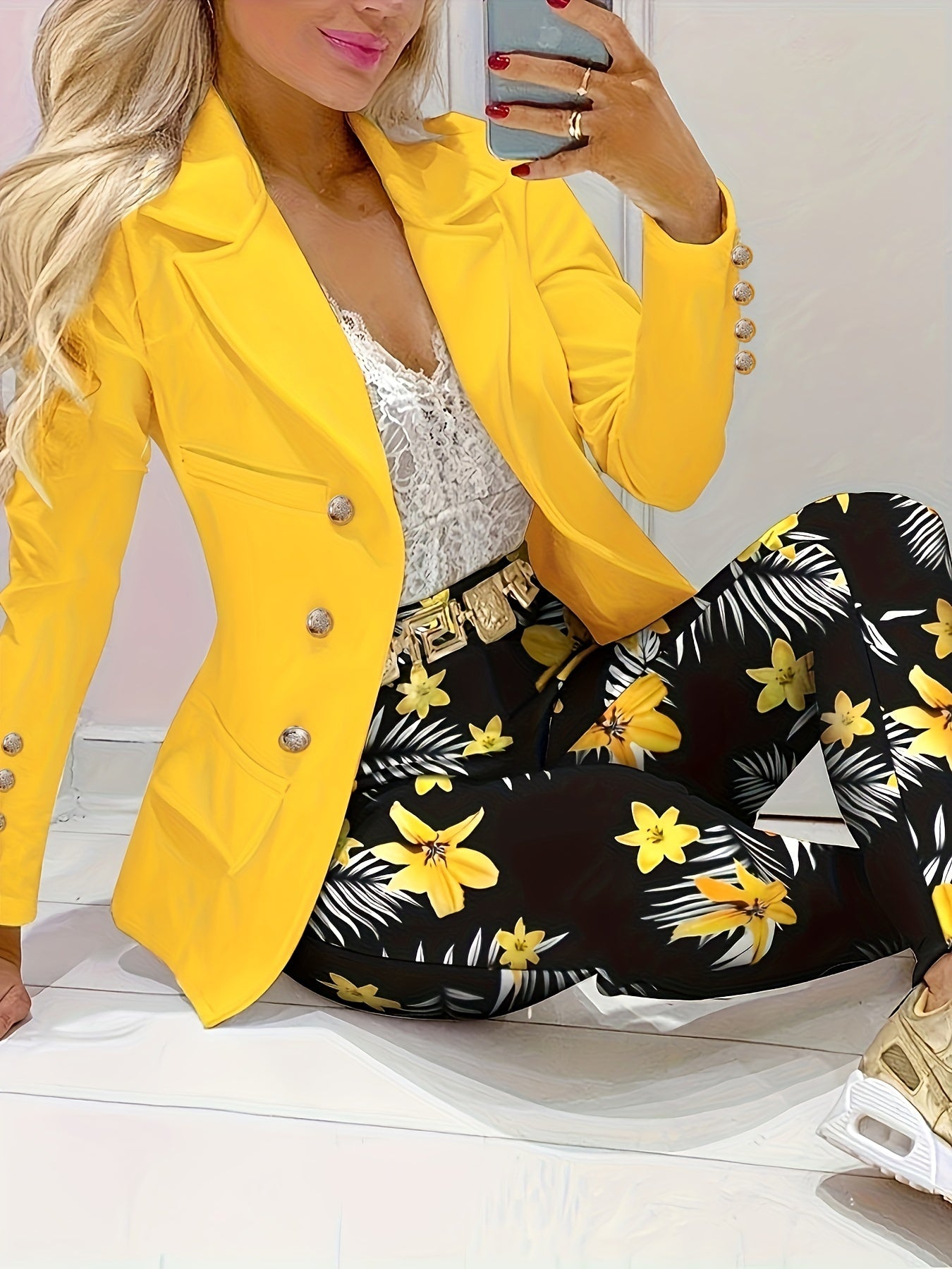 Stylish Blazer And Floral Print Outfit Set for Women | Ideal for Season True