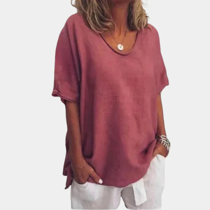 Comfortable and oversized t-shirt for women