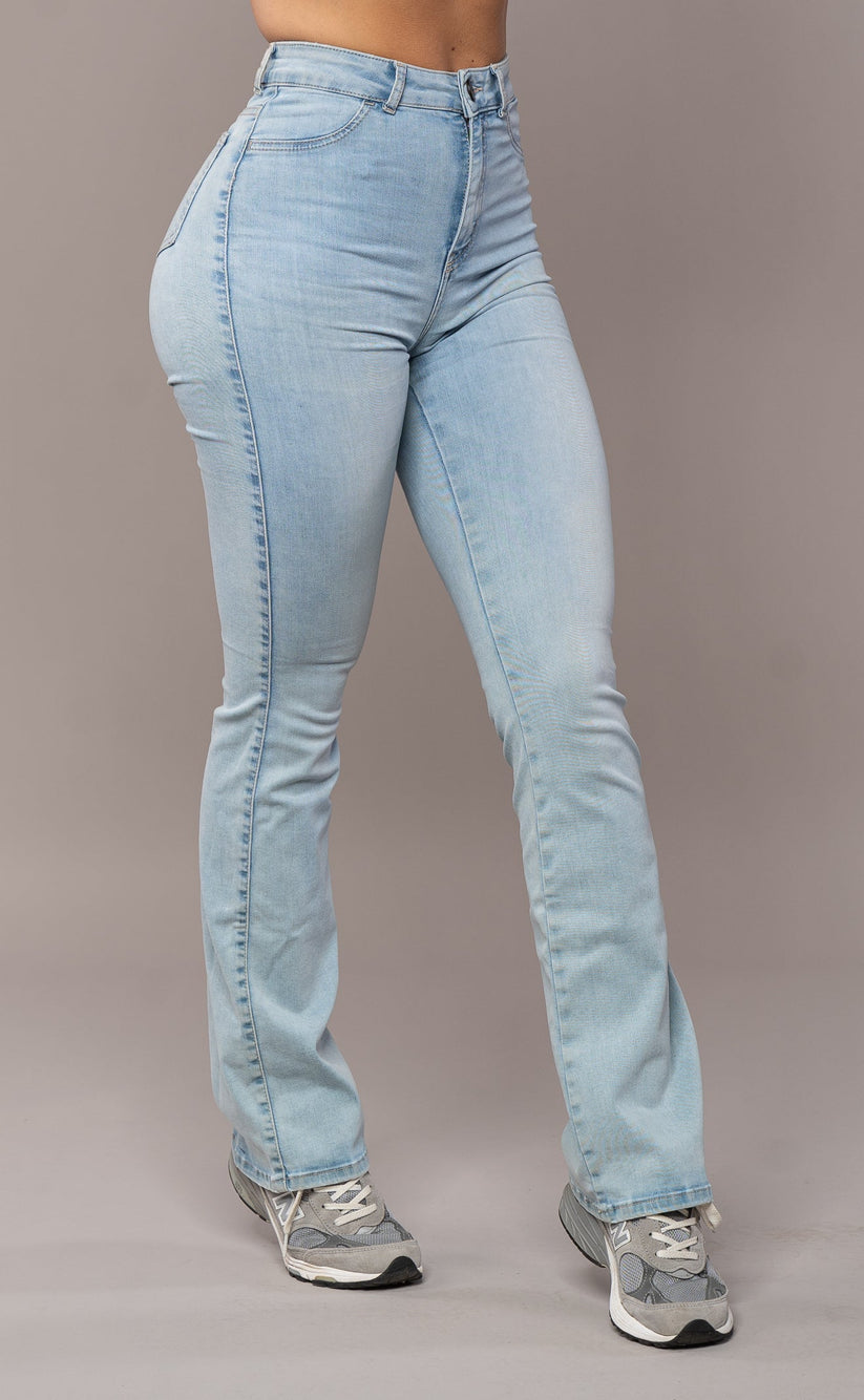 Cecile | women's flared jeans in vintage blue