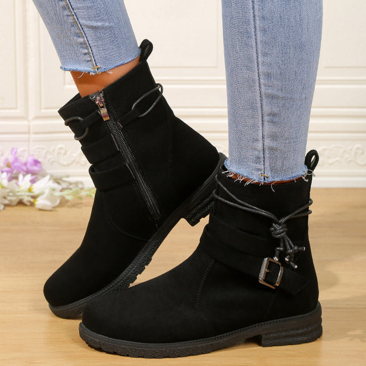 Zahara - trendy women's buckle boots