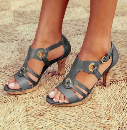 Mary - comfortable sandals with a heel