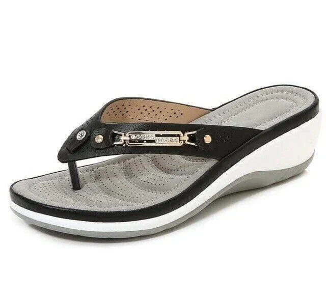 Hatty - softly padded flip-flop sandals