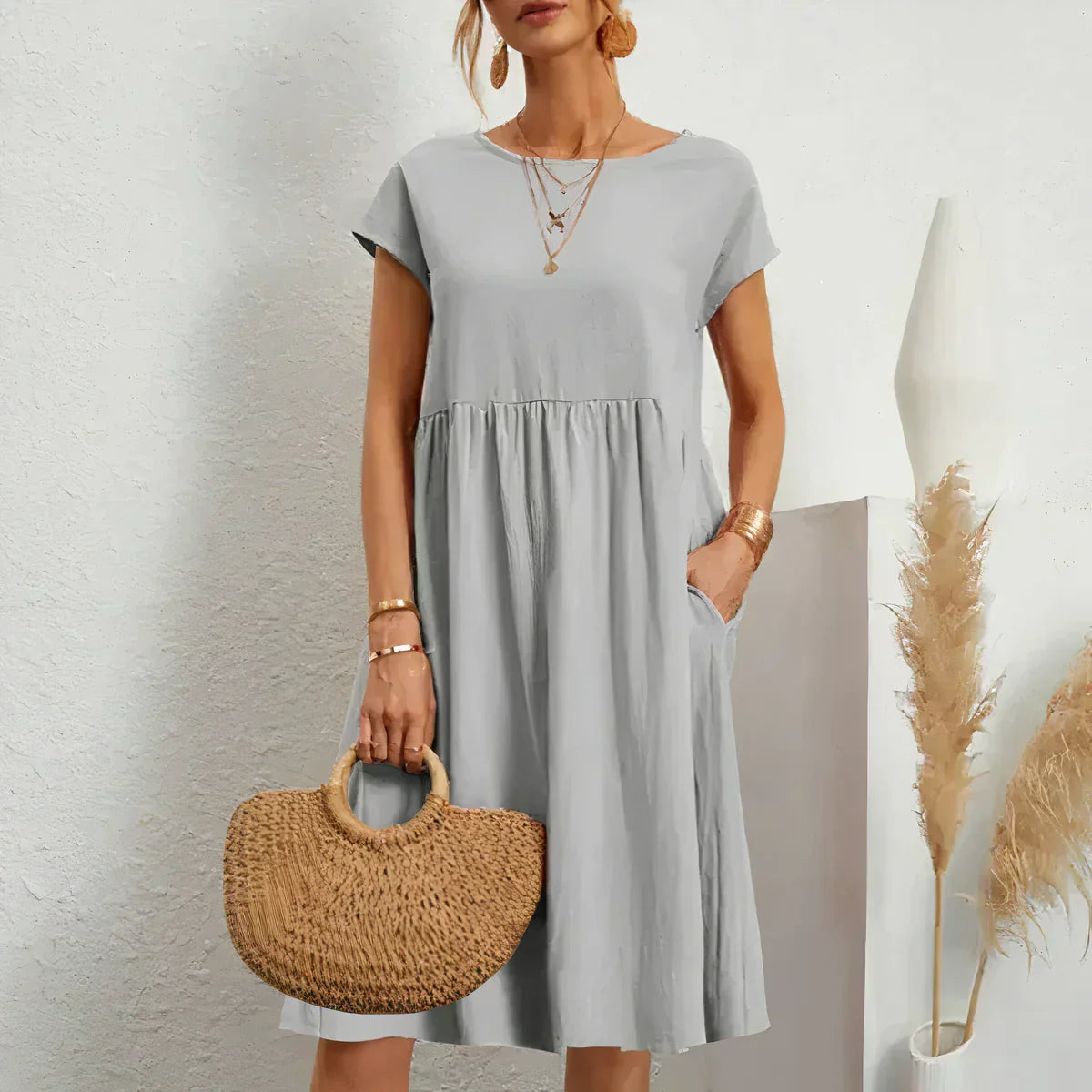 Knee-length summer dress with pockets - irish