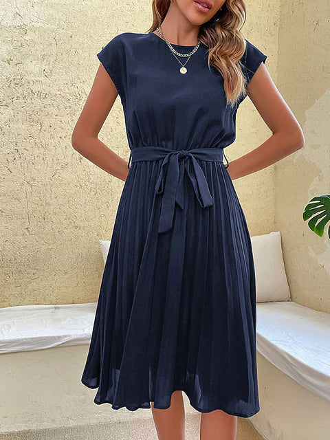 Elegant - summer dress with waist band and flowing a-line