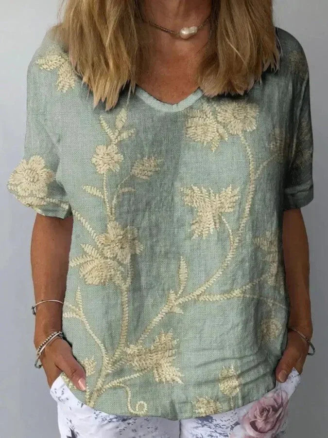 Casual women's shirt with retro floral pattern made of cotton and linen