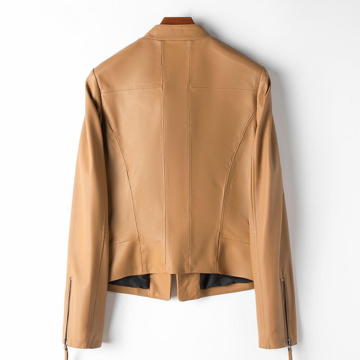 Vintage Elegant Vegan Leather Bomber Jacket for Women | Perfect for Casual Days