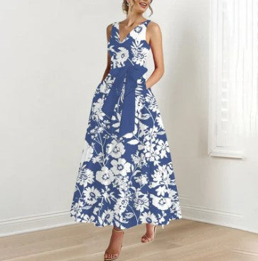 Aria – elegant dress with blue flowers