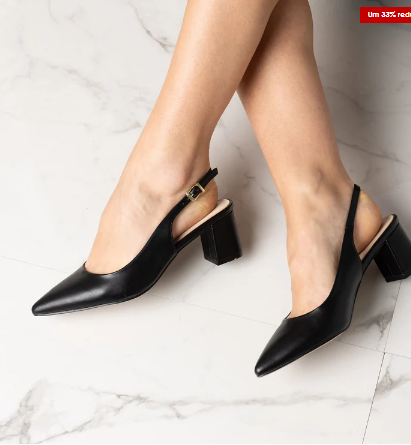 Nora – stylish black shoes with a black strap