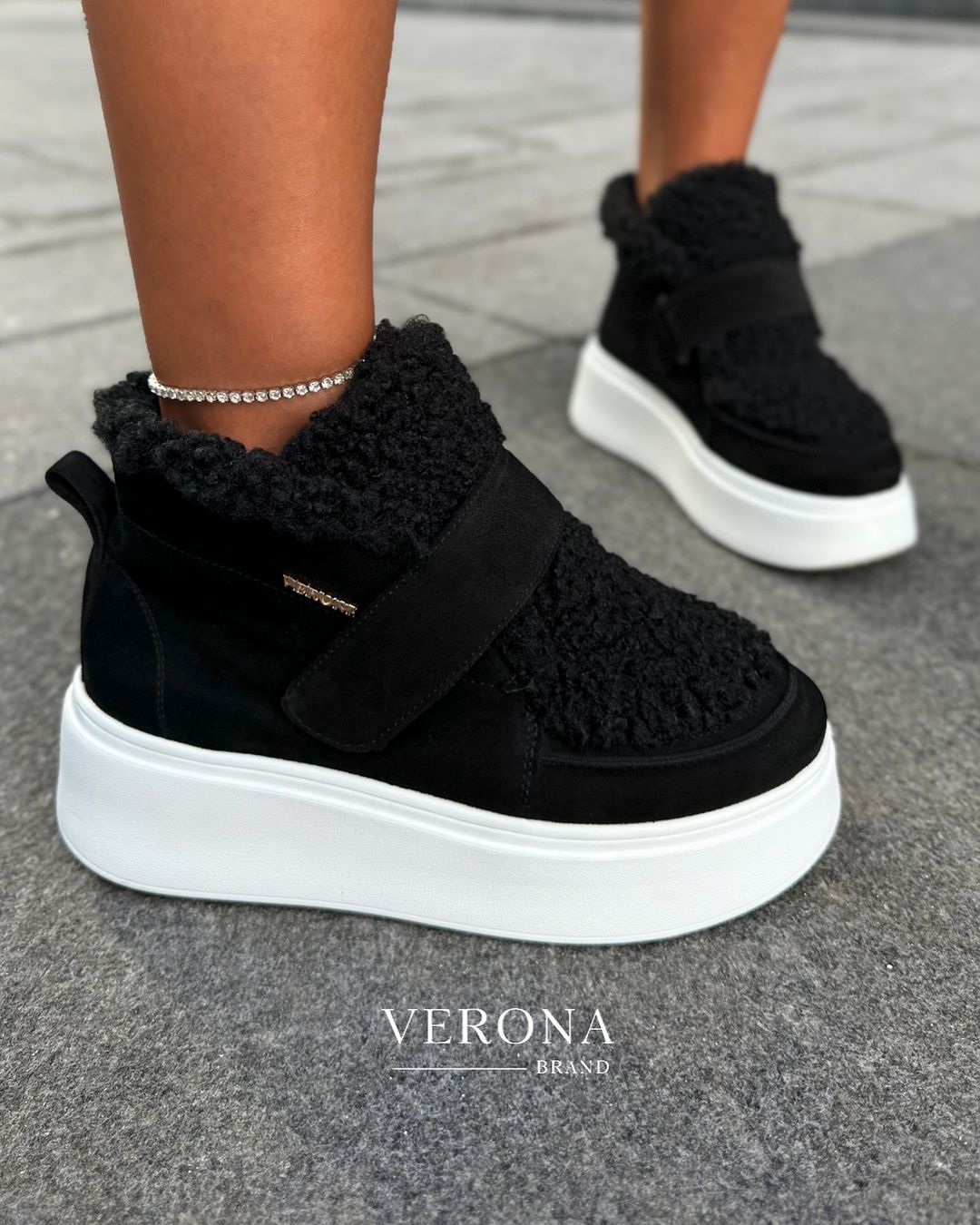 Verona™ - Casual Shoes