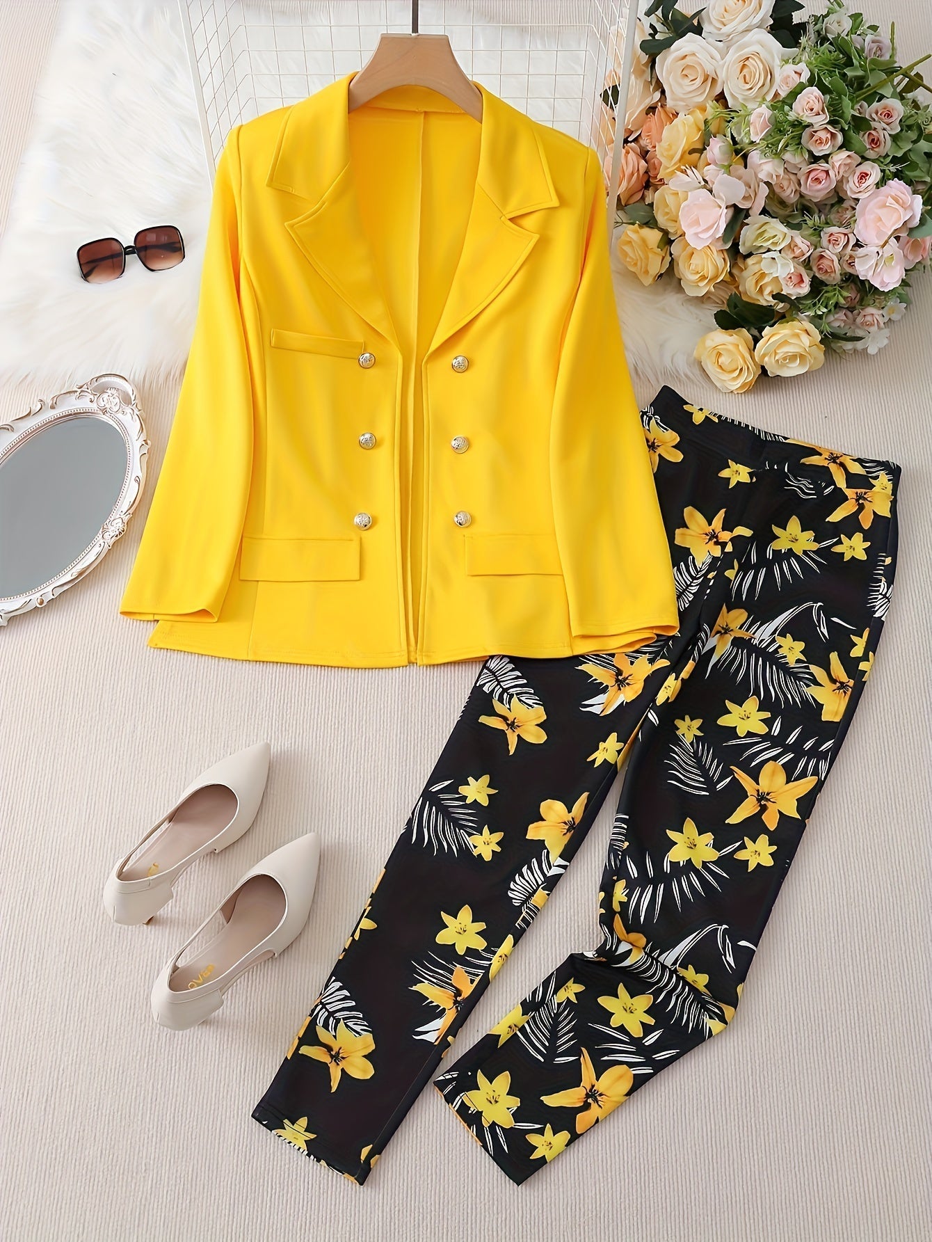 Stylish Blazer And Floral Print Outfit Set for Women | Ideal for Season True