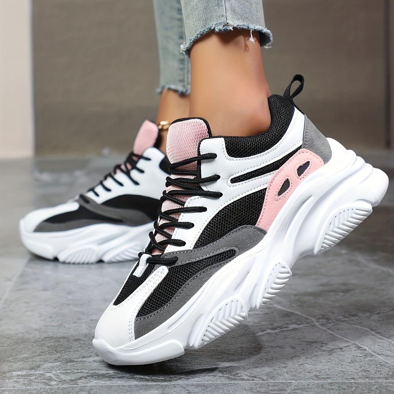 Stylish Thick Sole Shock-Absorbing Chunky Sneakers for Women | Comfortable Streetwear