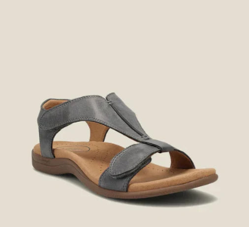 Pauline Laurent | orthopedic sandals