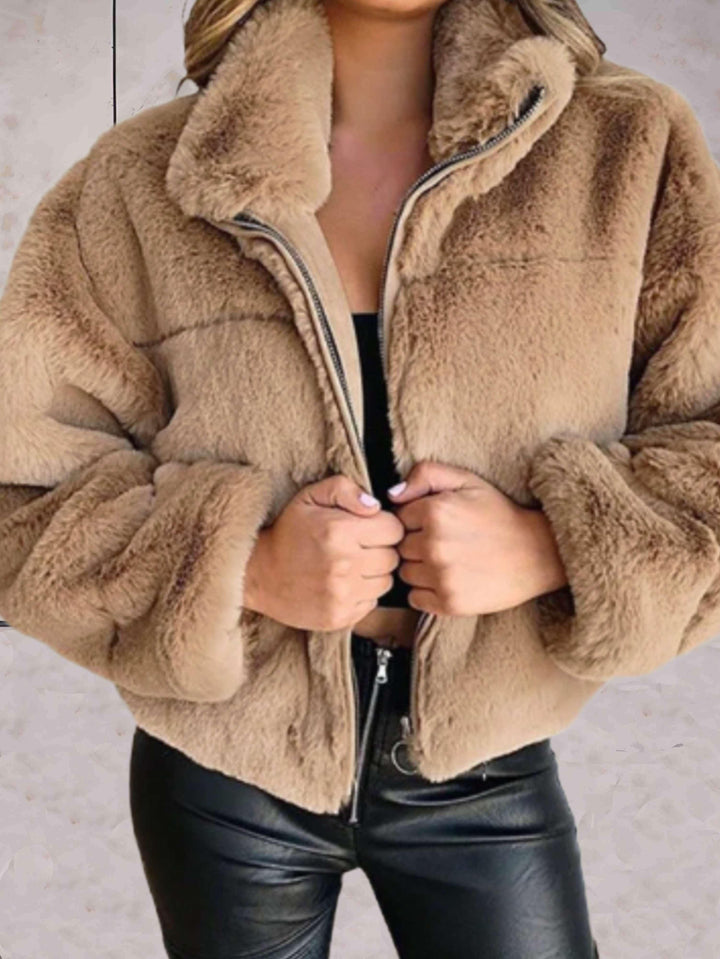 Cozyfaux – warm and cozy faux fur jacket with zip