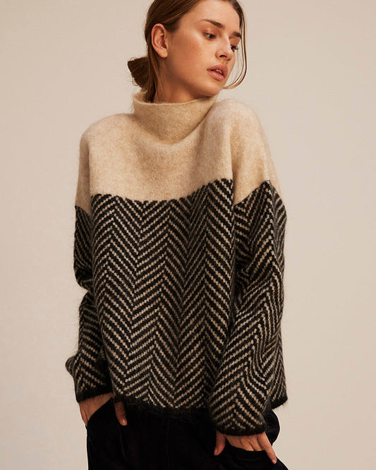 Alicia™ - Cotton jumper with high collar